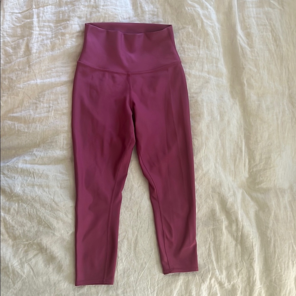 ALO Yoga Pink crop Leggings